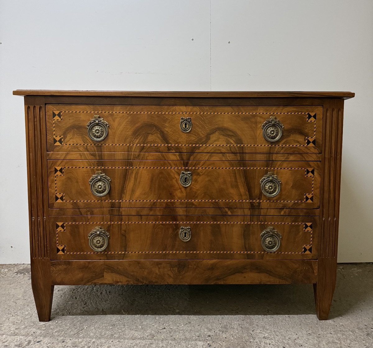 Commode en noyer de style Louis XVI-photo-7