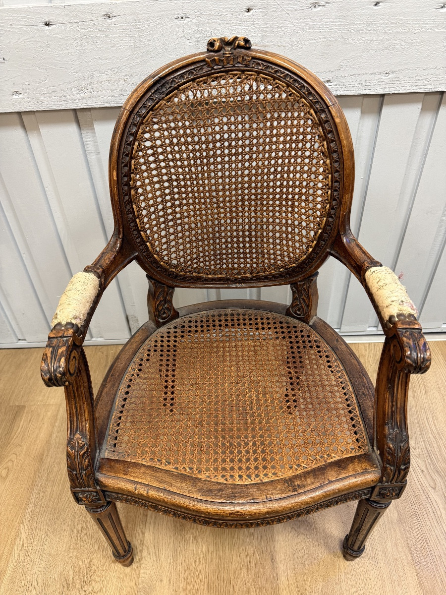 Child's Walnut Armchair-photo-5