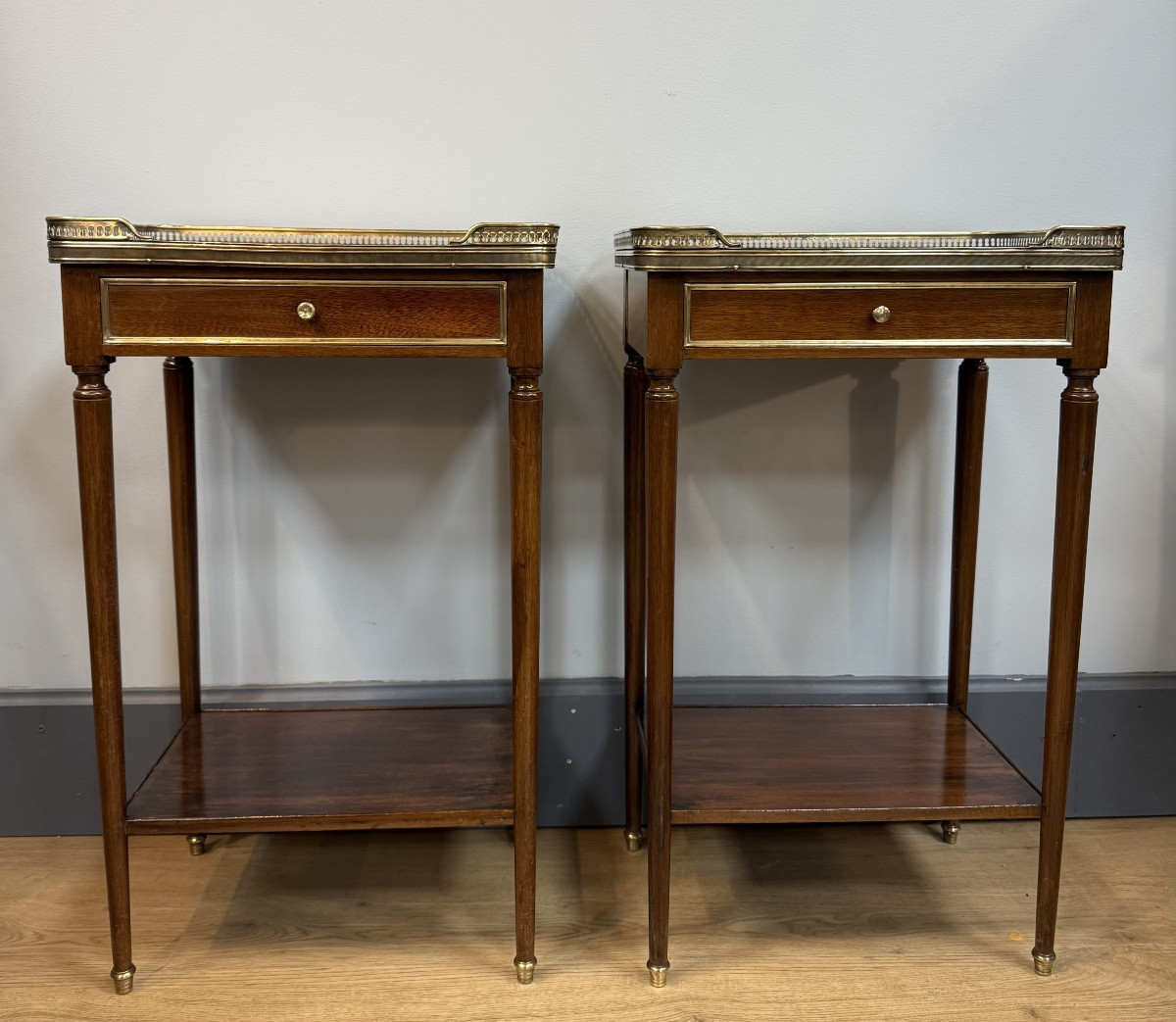 paire de chevets style  Louis XVI en acajou-photo-2