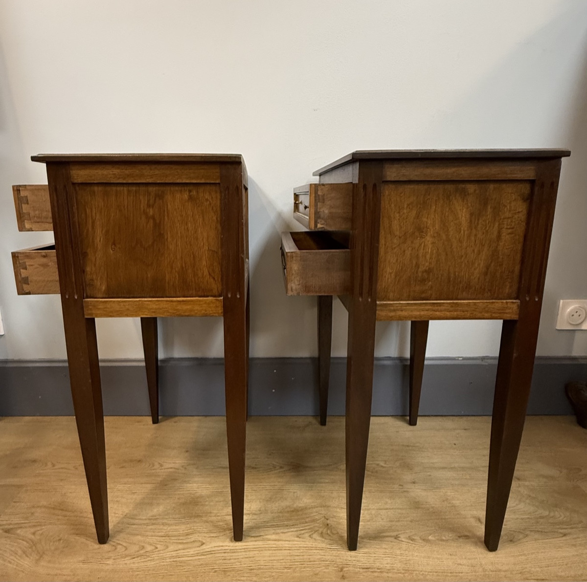 Paire de chevets  en noyer-photo-4