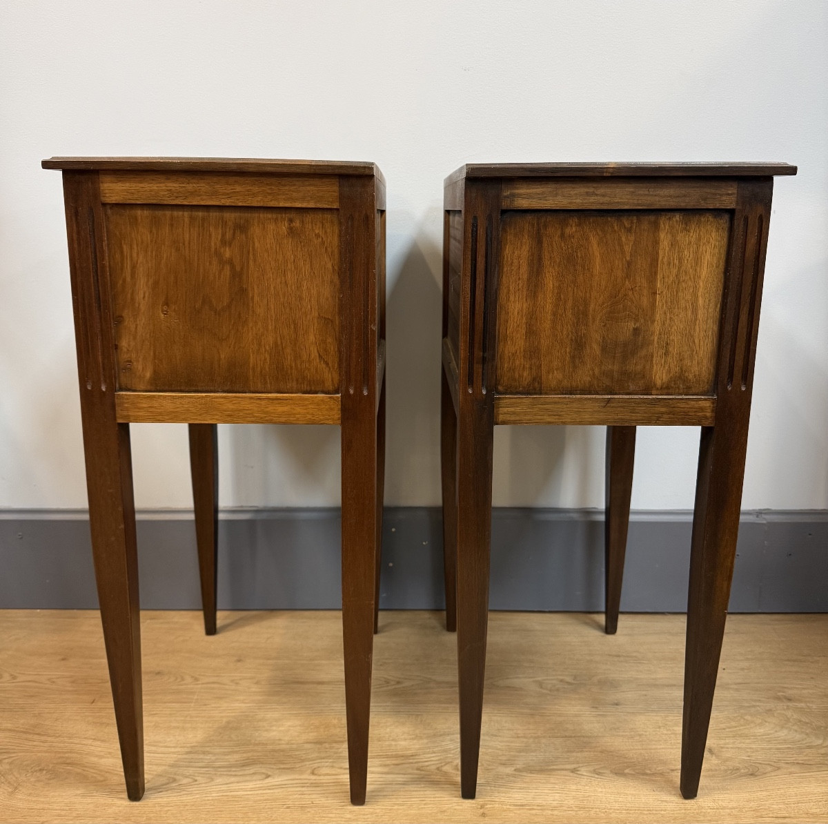 Paire de chevets  en noyer-photo-4