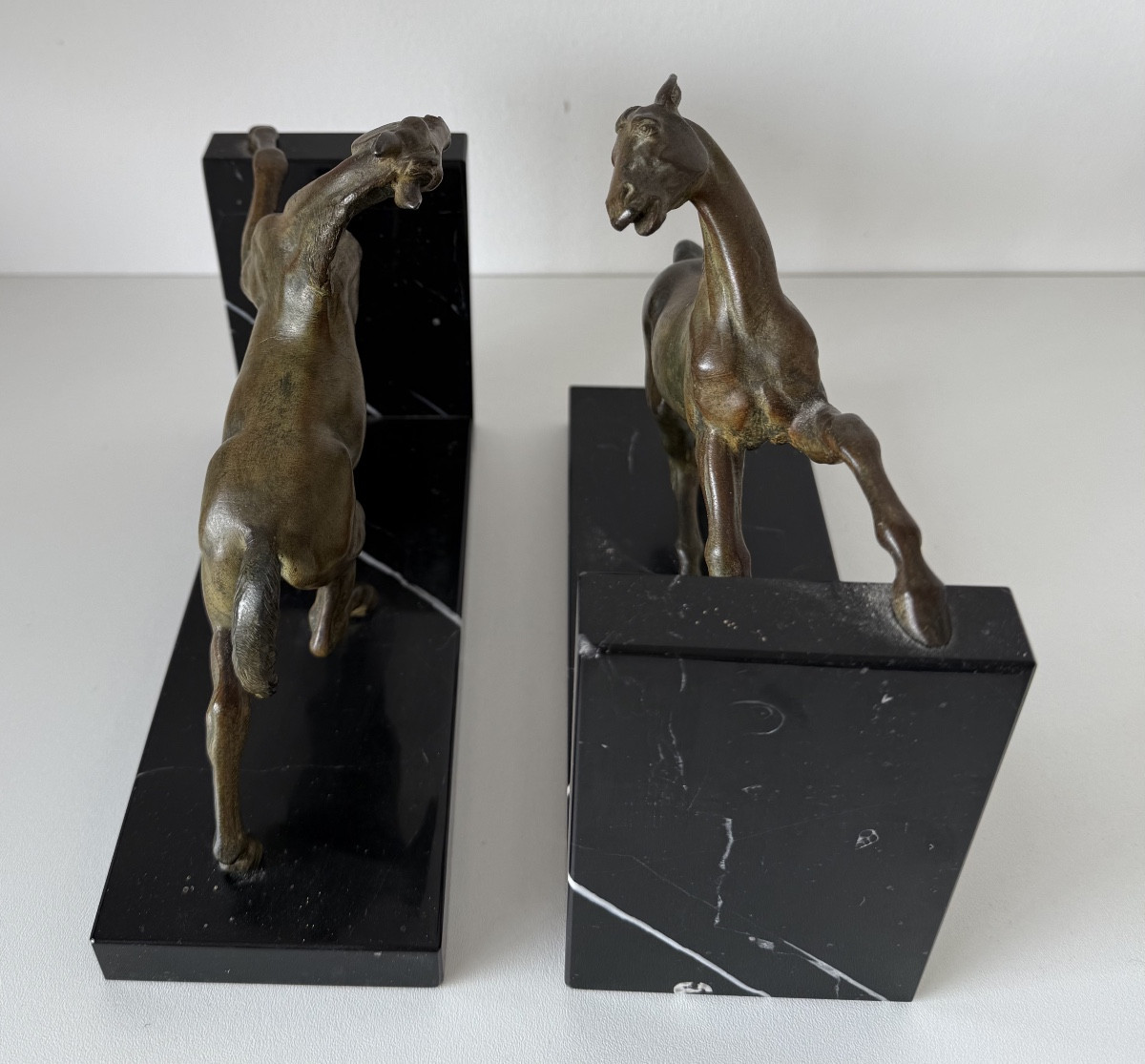 Pair Of Bookends Depicting Horses-photo-4