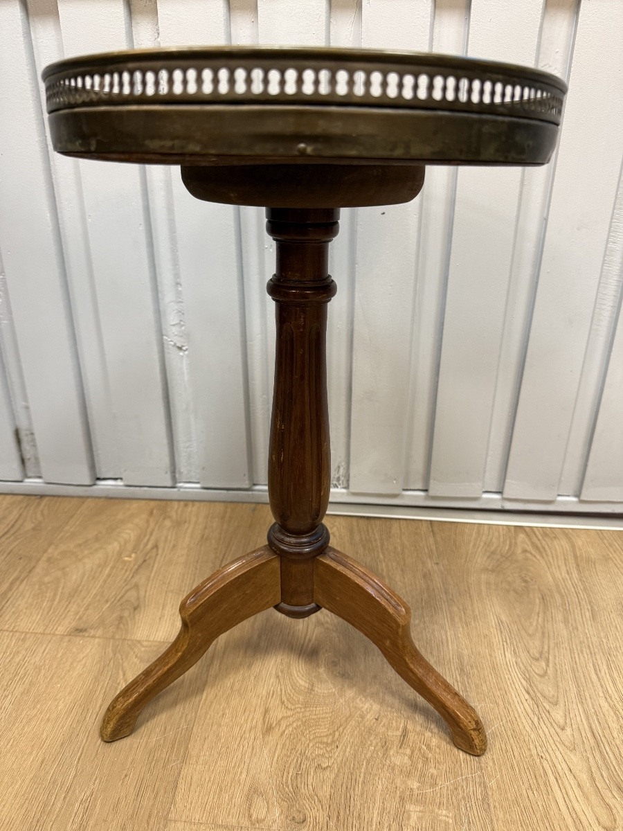 Small Tripod Pedestal Table-photo-3