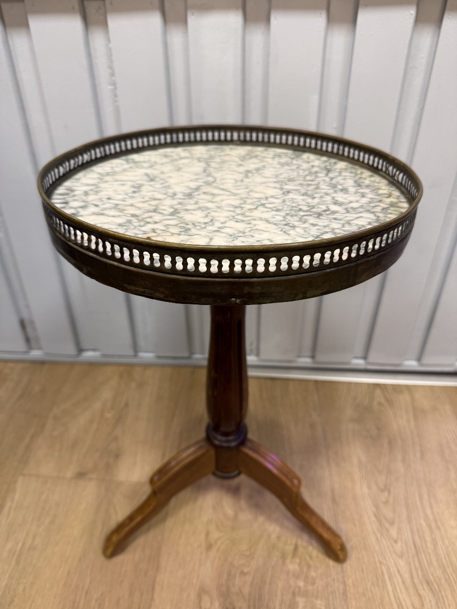 Small Tripod Pedestal Table-photo-4