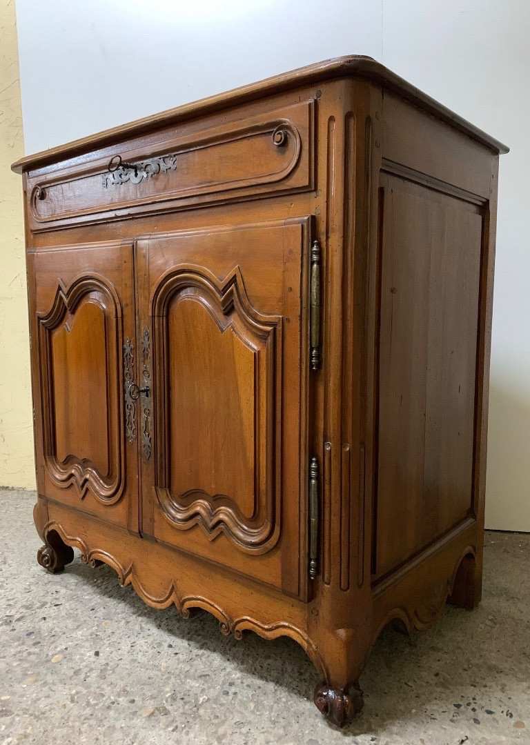 Louis XV-style Walnut Sideboard-photo-3