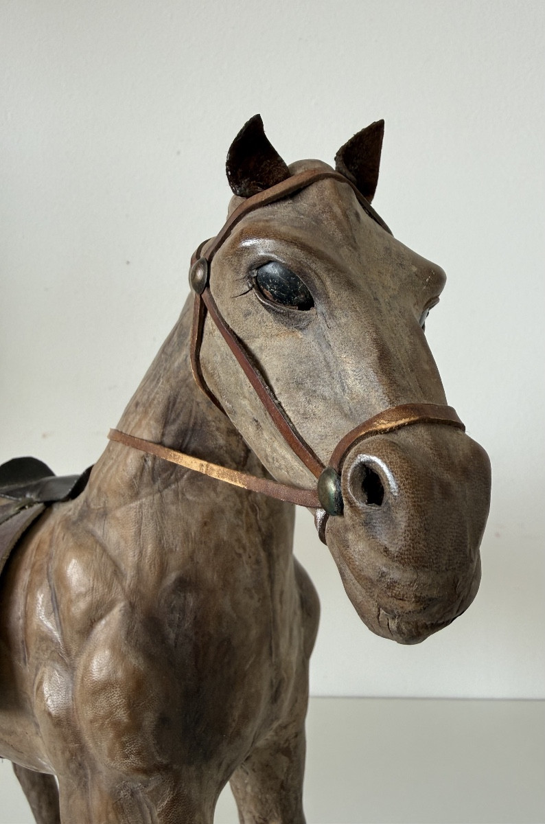 Sujet en cuir représentant un cheval-photo-5