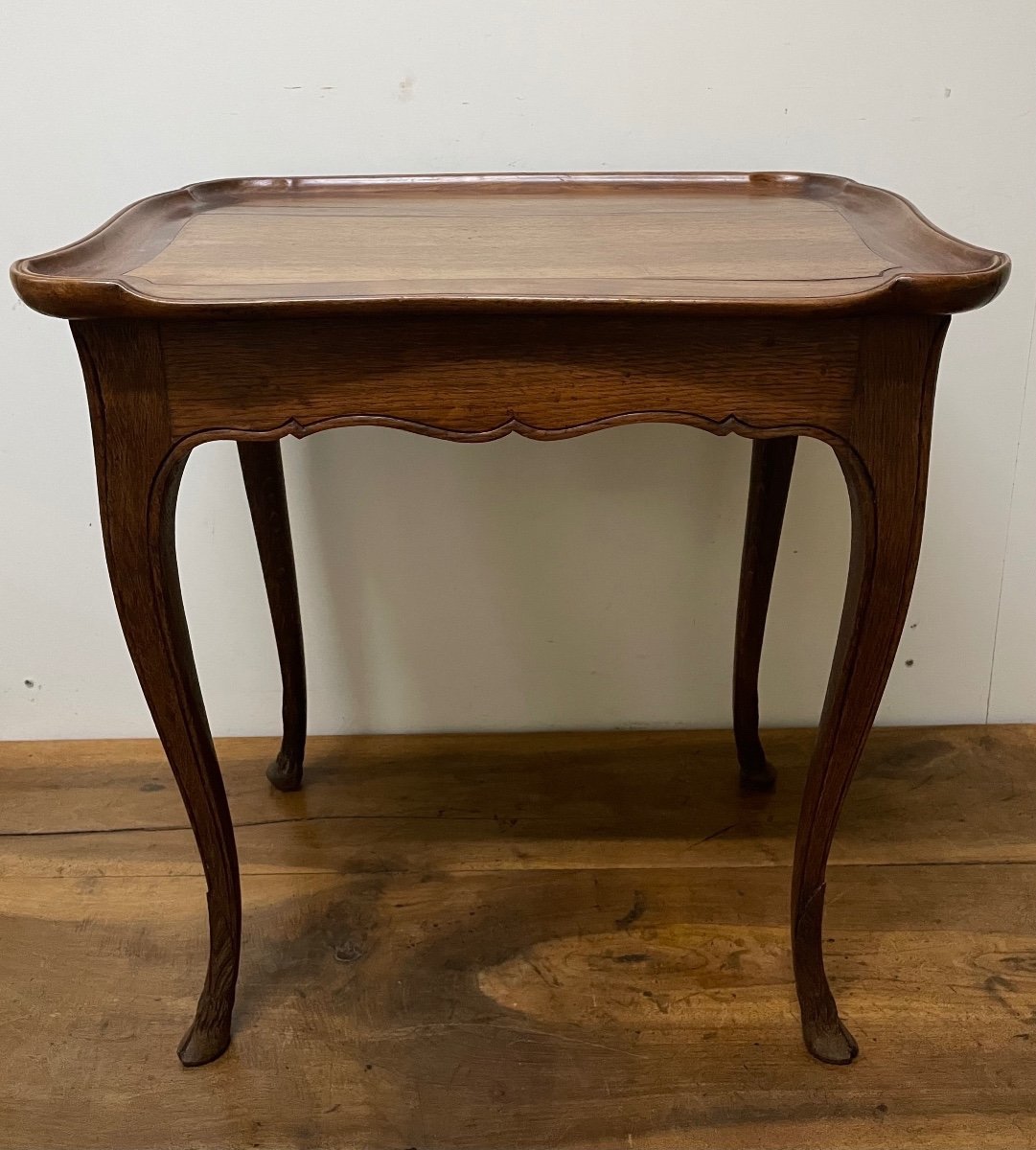 Table dite " Cabaret "  de style Louis XV 