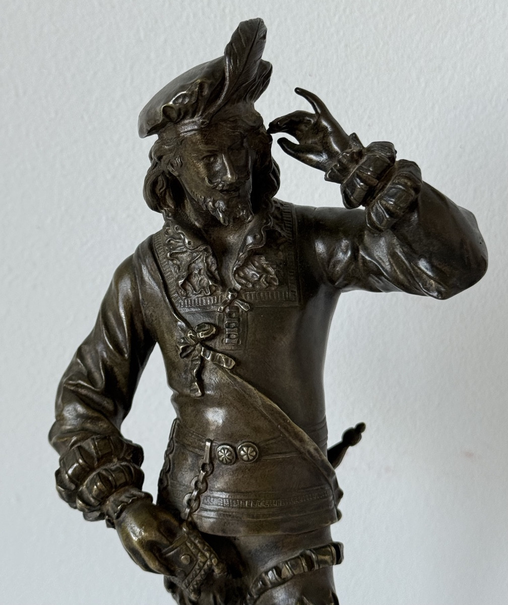 Sujet en bronze représentant un gentilhomme -photo-5