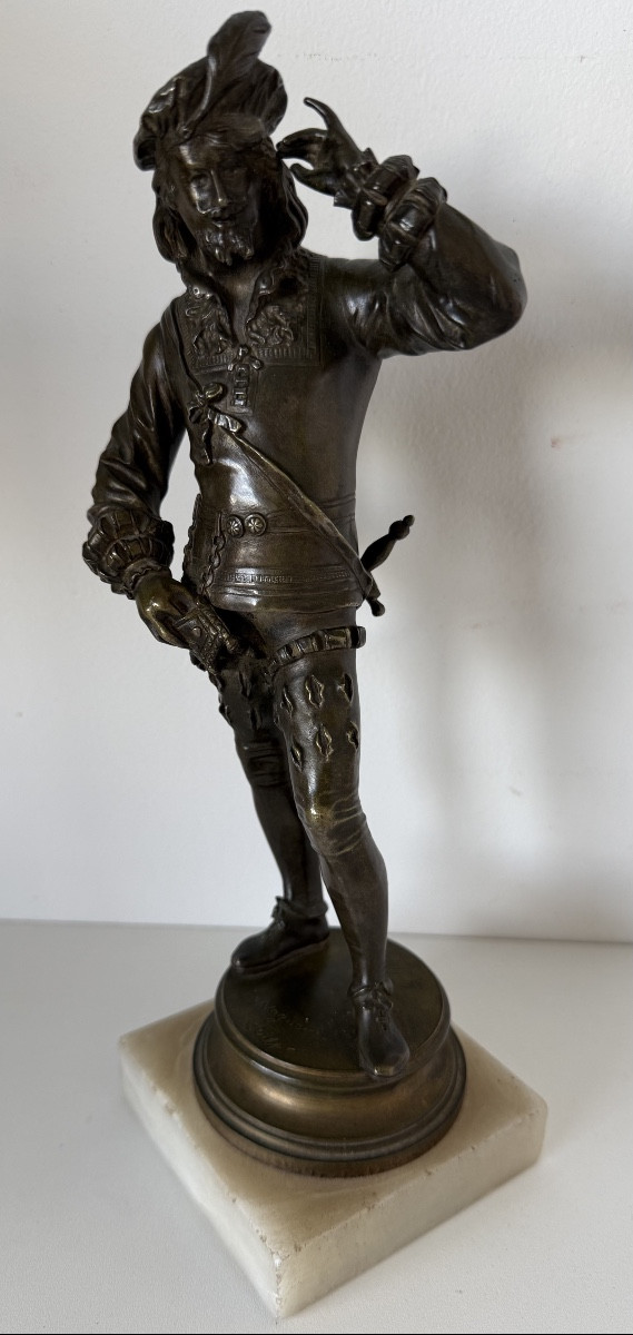 Sujet en bronze représentant un gentilhomme 