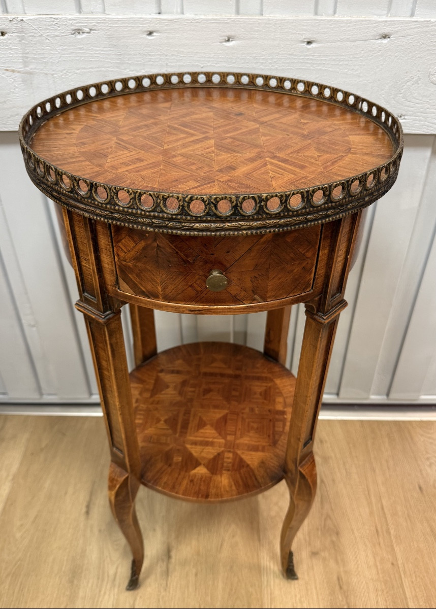Table d appoint de style transition