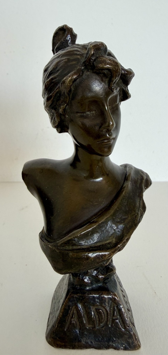 ALDA petit buste en bronze signé Villanis-photo-6