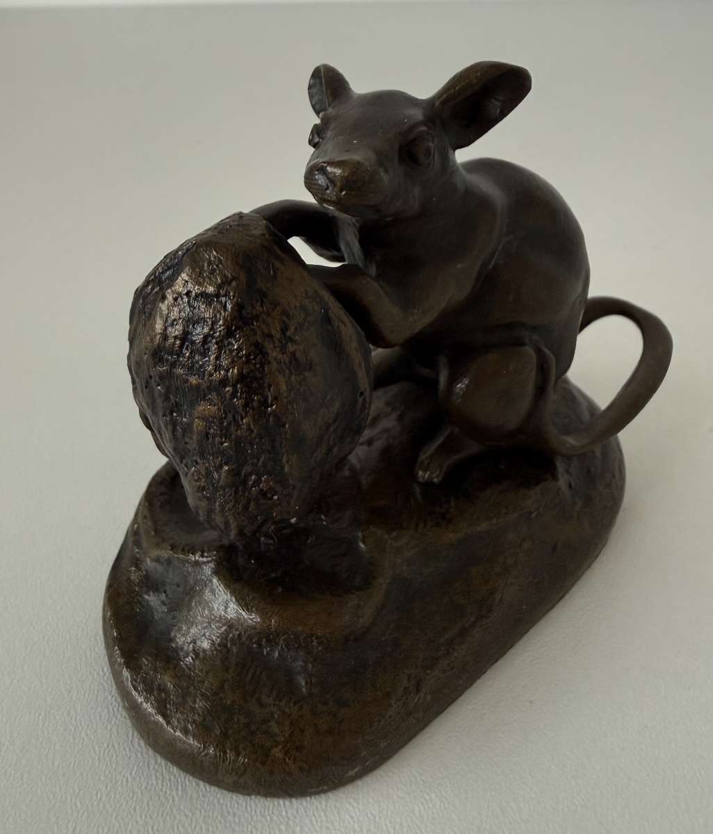The Mouse And The Nut, Bronze Sculpture-photo-2