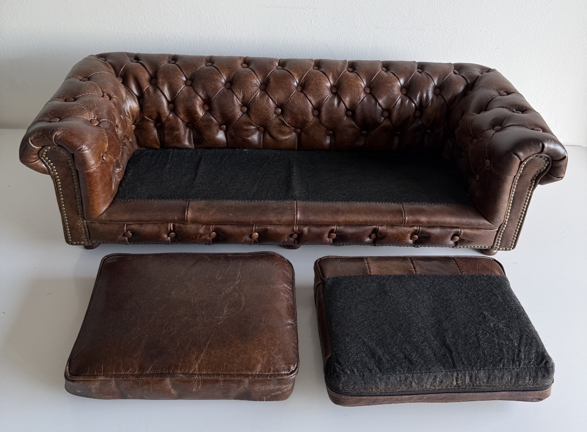 Canapé Chesterfield ,  meuble  de maîtrise-photo-2