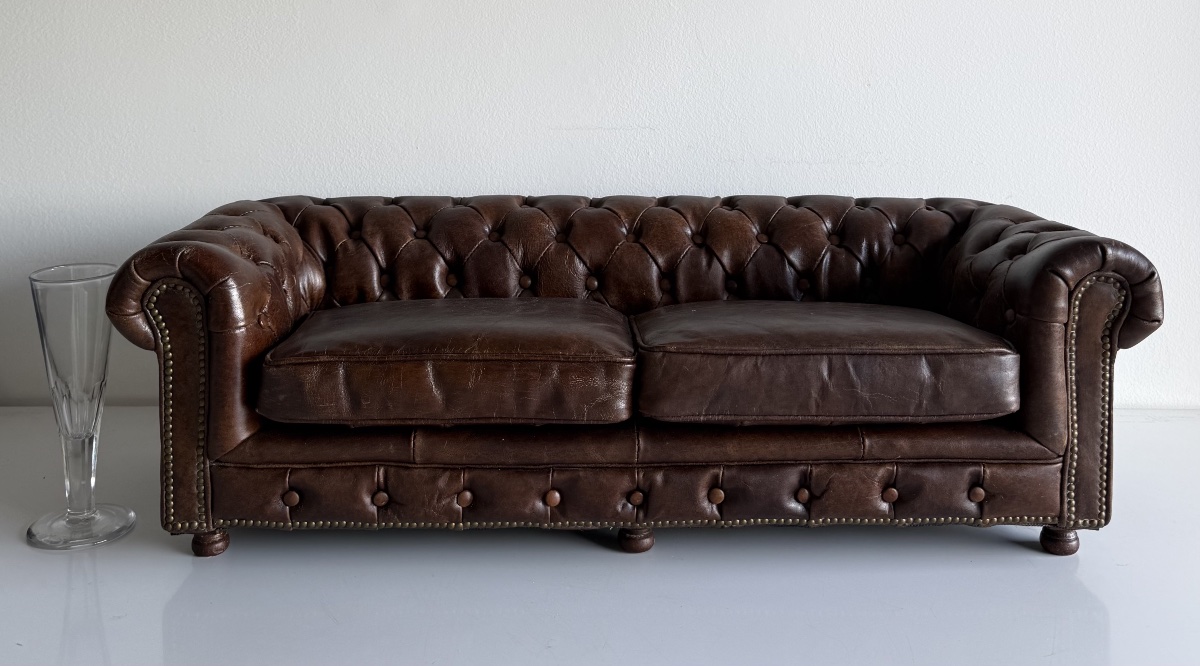 Canapé Chesterfield ,  meuble  de maîtrise-photo-8