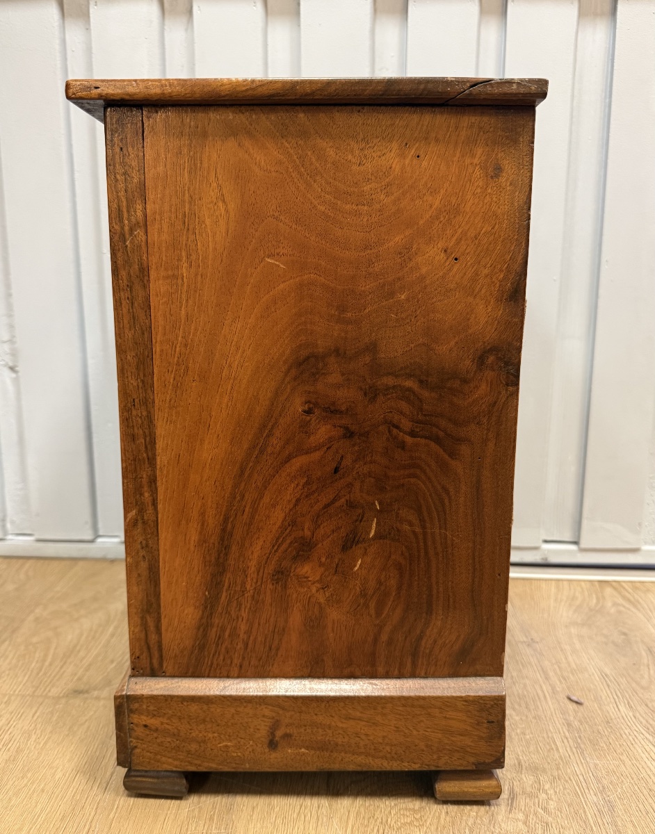 Small Walnut Chest Of Drawers-photo-4