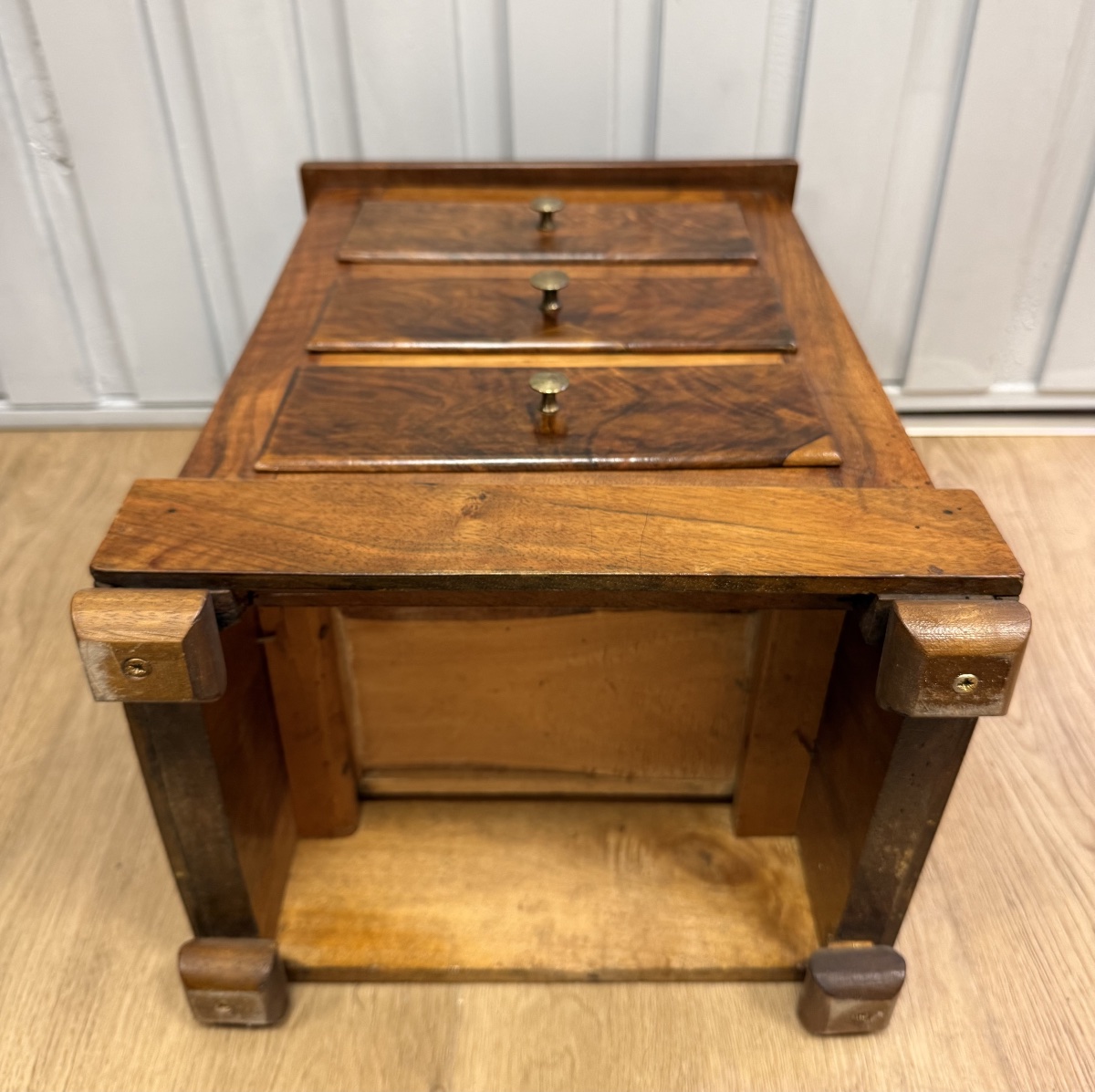 Small Walnut Chest Of Drawers-photo-6