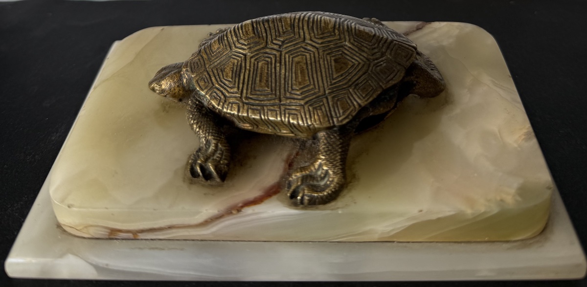 La tortue , sujet en bronze