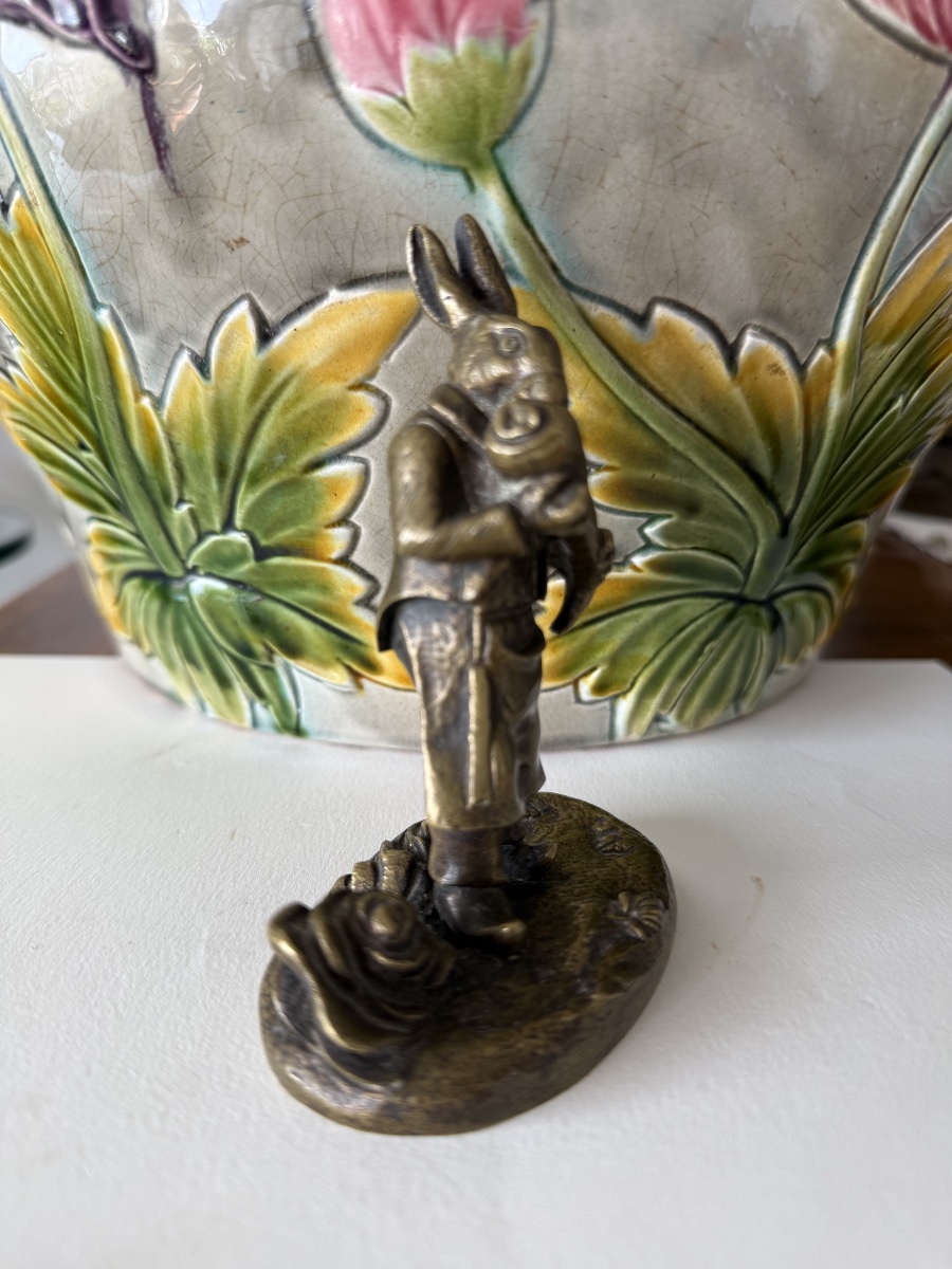 Bronze Sculpture Of A Hare Eating A Carrot -photo-4