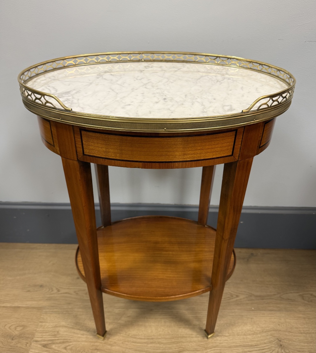 Table bouillotte de forme ovale