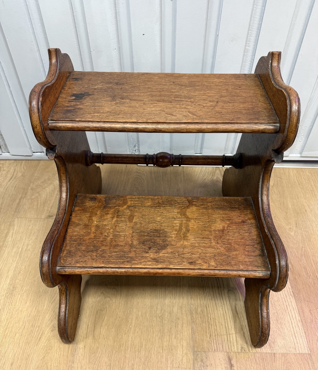 Small Library Step Stool-photo-8