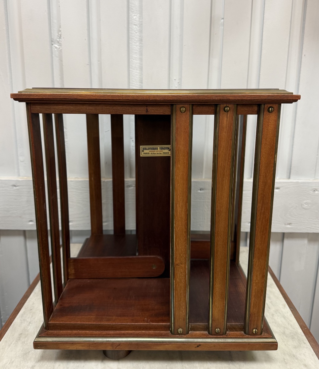 Bibliothèque tournante de la maison TERQUEM