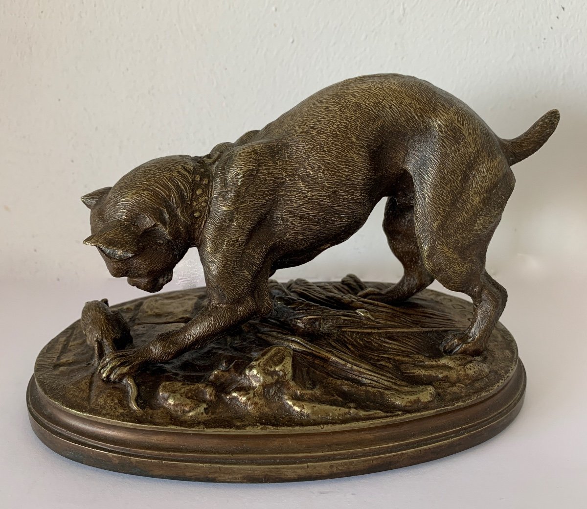 Chien Jouant Avec un petit rat , Sculpture En Bronze-photo-2