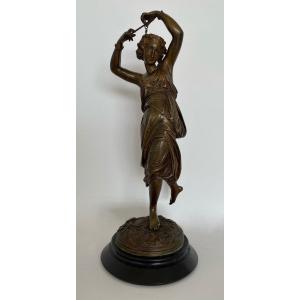 La Musicienne , Sculpture En Bronze Signée Machault