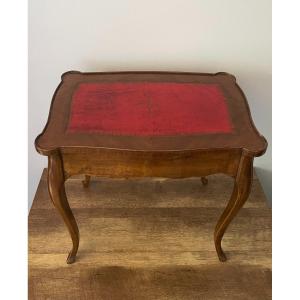 Petite Table Volante En Noyer Et Placage 