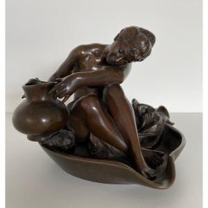 Sculpture En Bronze Représentant Un Nu