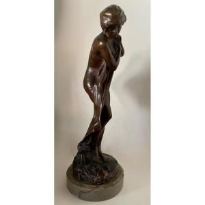 La Jeune Femme Et Le Crabe , Sculpture En Bronze