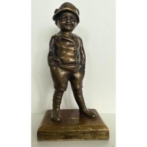 le petit tyrolien  , sujet en bronze