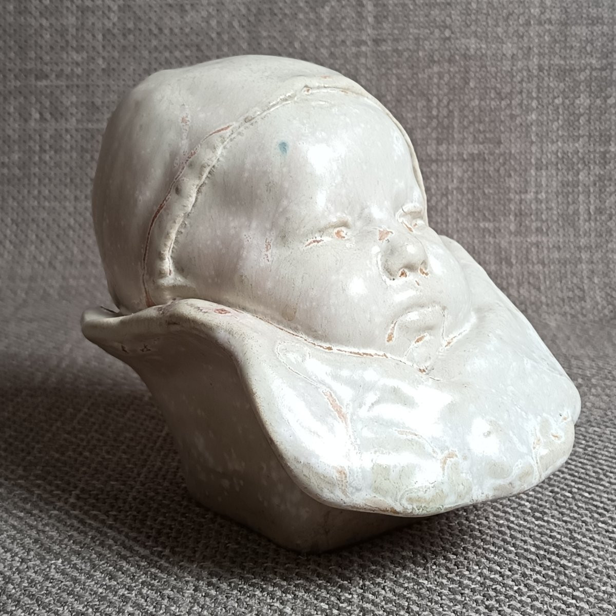 Alexis Boissonnet d'après Jean-Joseph Carriès – Le bébé à la colerette – grès aux émaux céladon-photo-3