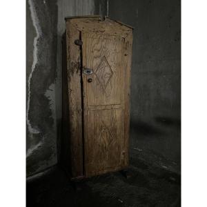Cabinet rustique espagnol art populaire