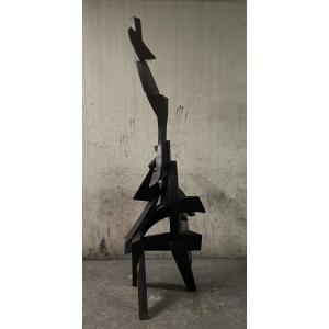 Grande sculpture abstraite en bois peint noir