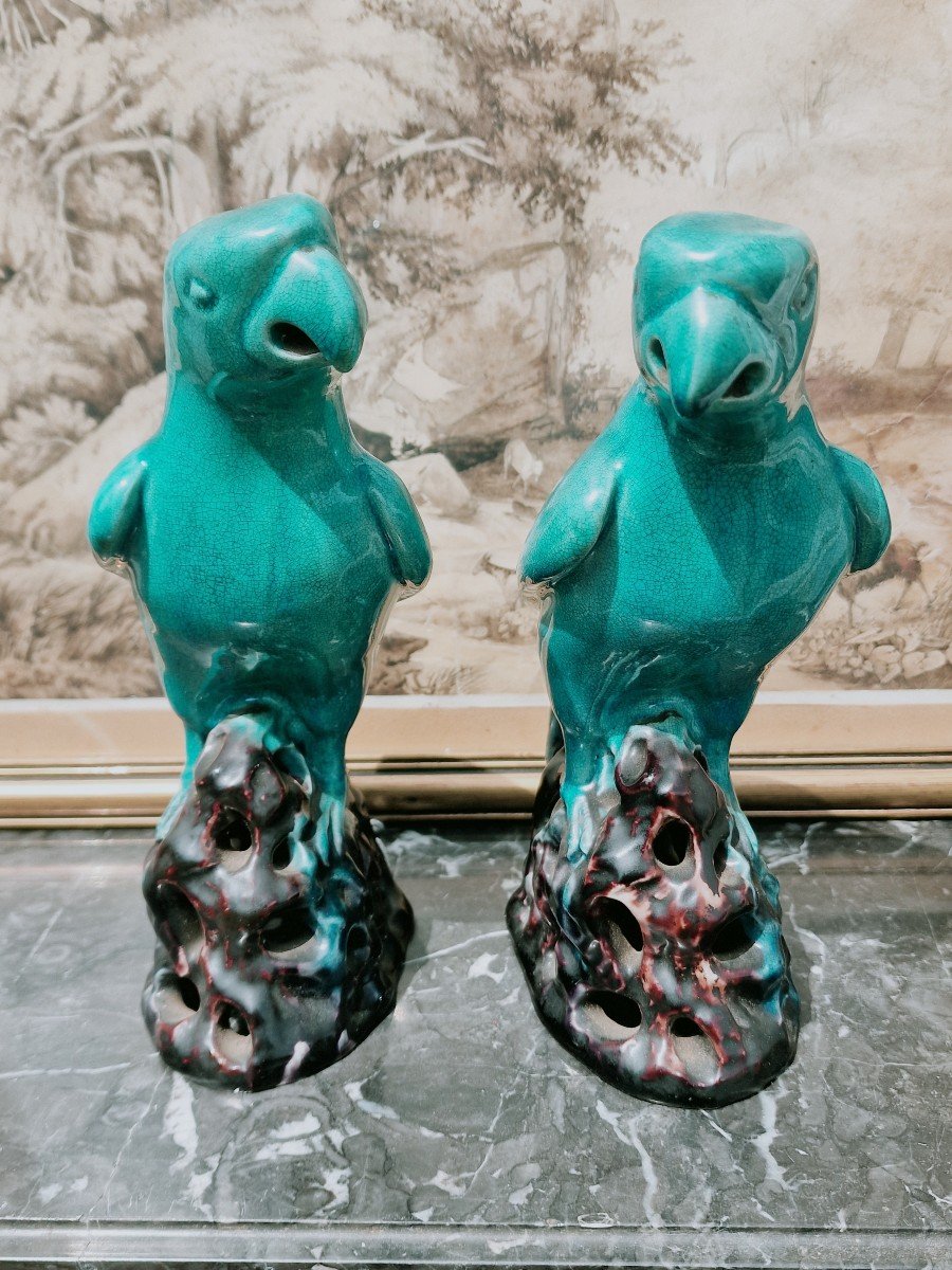 Pair Of Chinese Porcelain Parrots Enameled Turquoise And Eggplant Manganese Export-photo-2