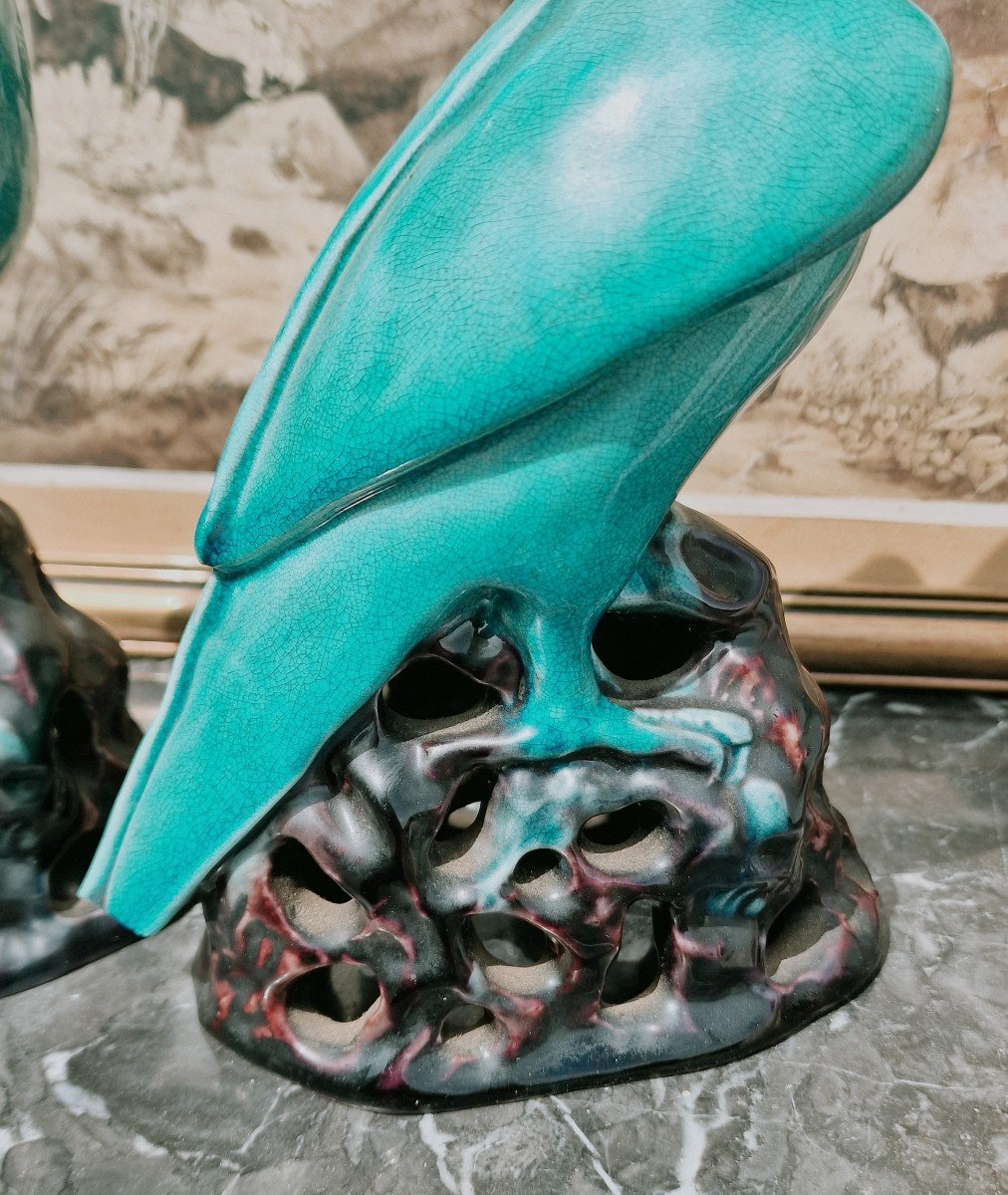 Pair Of Chinese Porcelain Parrots Enameled Turquoise And Eggplant Manganese Export-photo-2