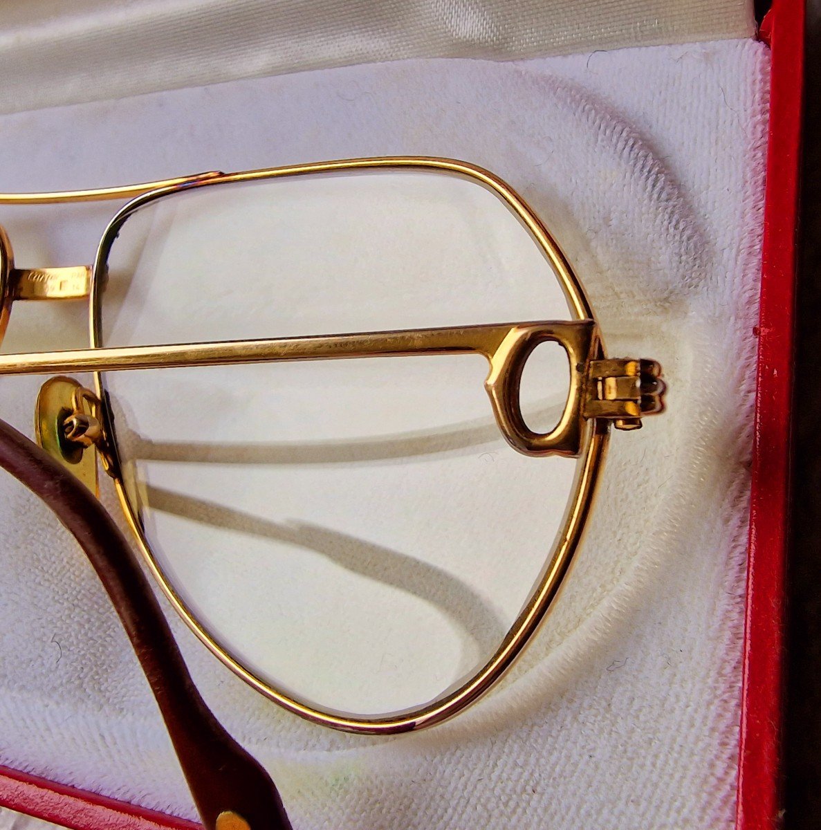Lunettes De Type Aviateur Must De Cartier Paris Plaqué Or Modèle 5914 Et Numéro 140 vintage-photo-2