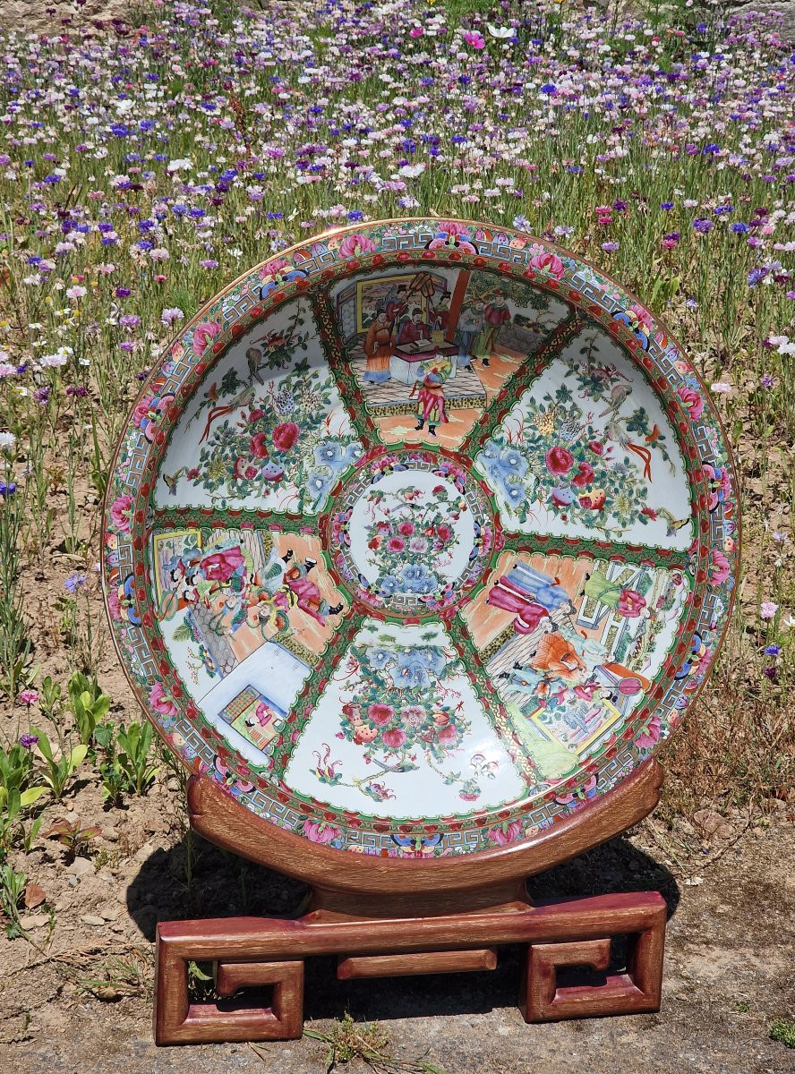 Important plat en porcelaine de Canton dynastie qing fin 19ème  marque Qianlong décors palais-photo-3