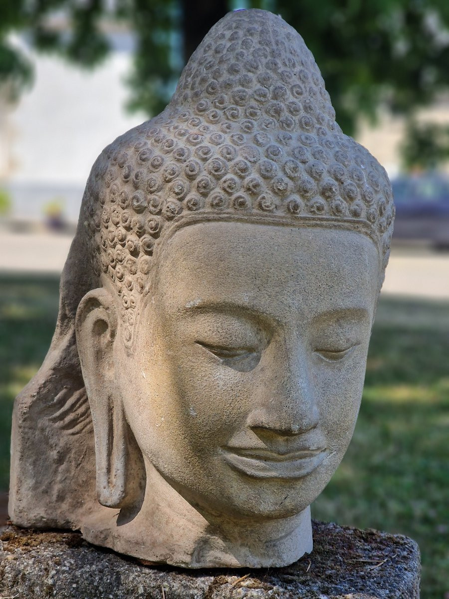 Life-size Thai Style Sandstone Smiling Buddha Head-photo-2