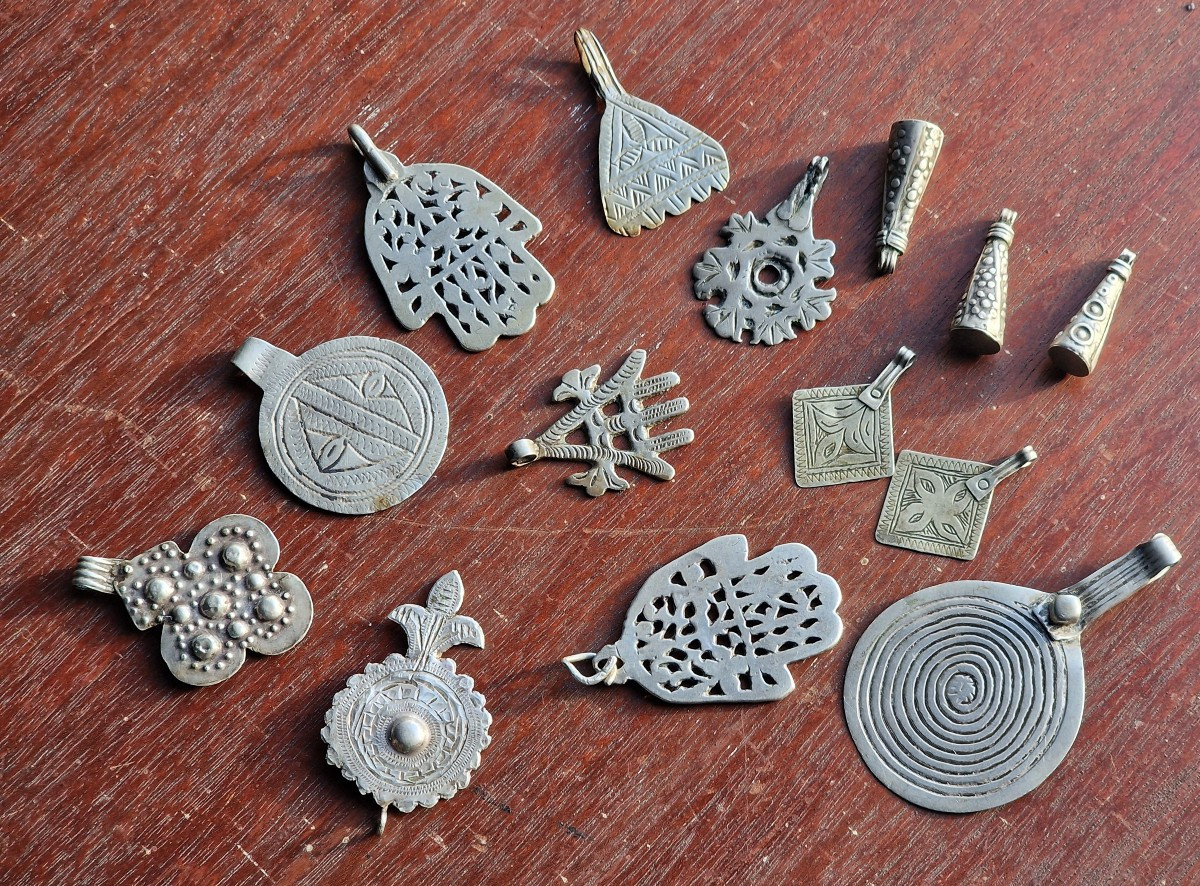 Lot Of Tunisian Silver Oriental Jewelry Including Pendants And Fatima Hands (also Known As La Khomsa) 