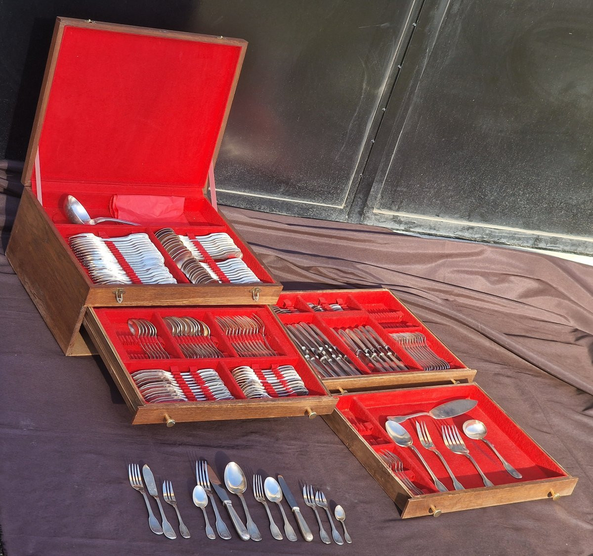 Important Christofle Silver-plated Flatware Set, Vendôme Shell Pattern, 162 Pieces, With Case-photo-2