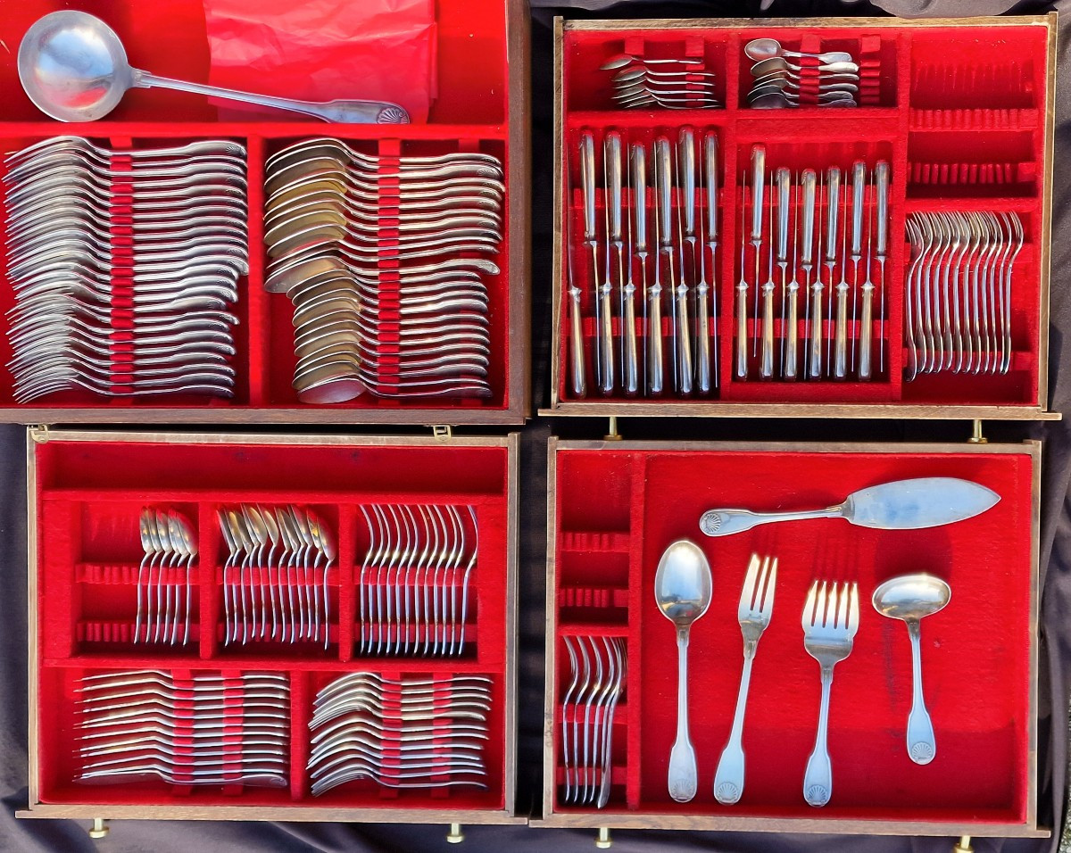 Important Christofle Silver-plated Flatware Set, Vendôme Shell Pattern, 162 Pieces, With Case