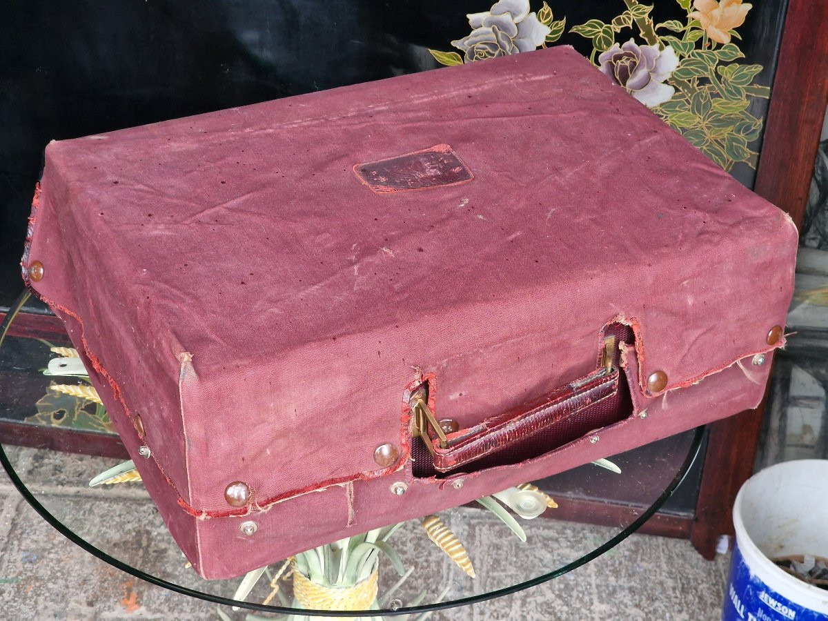 Mallette de marque Gucci valisette de toilette voyage en cuir et argent massif vers 1930 -photo-6