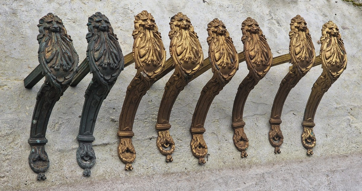 Lot de 4 paires de supports à tringles à rideaux ou embrasses en bronze doré louis XVI 