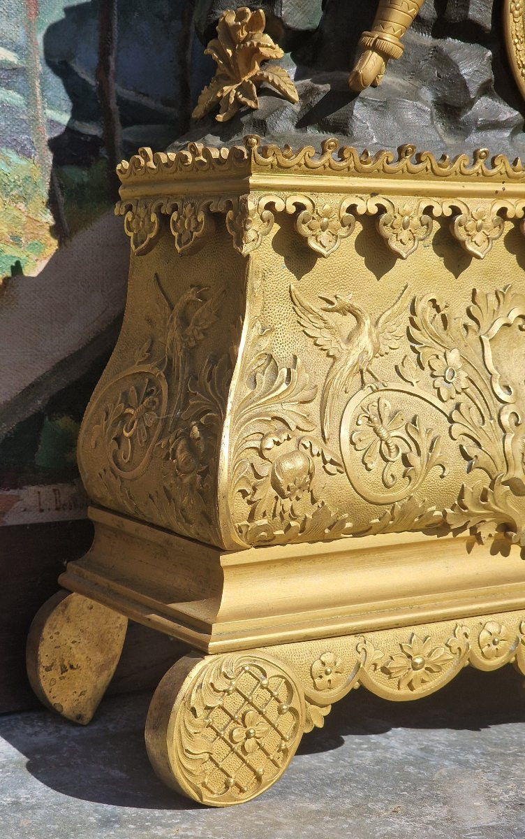 Gilt Bronze And Green Patina Charles X Period Clock With Chinese Or Oriental Couple-photo-1