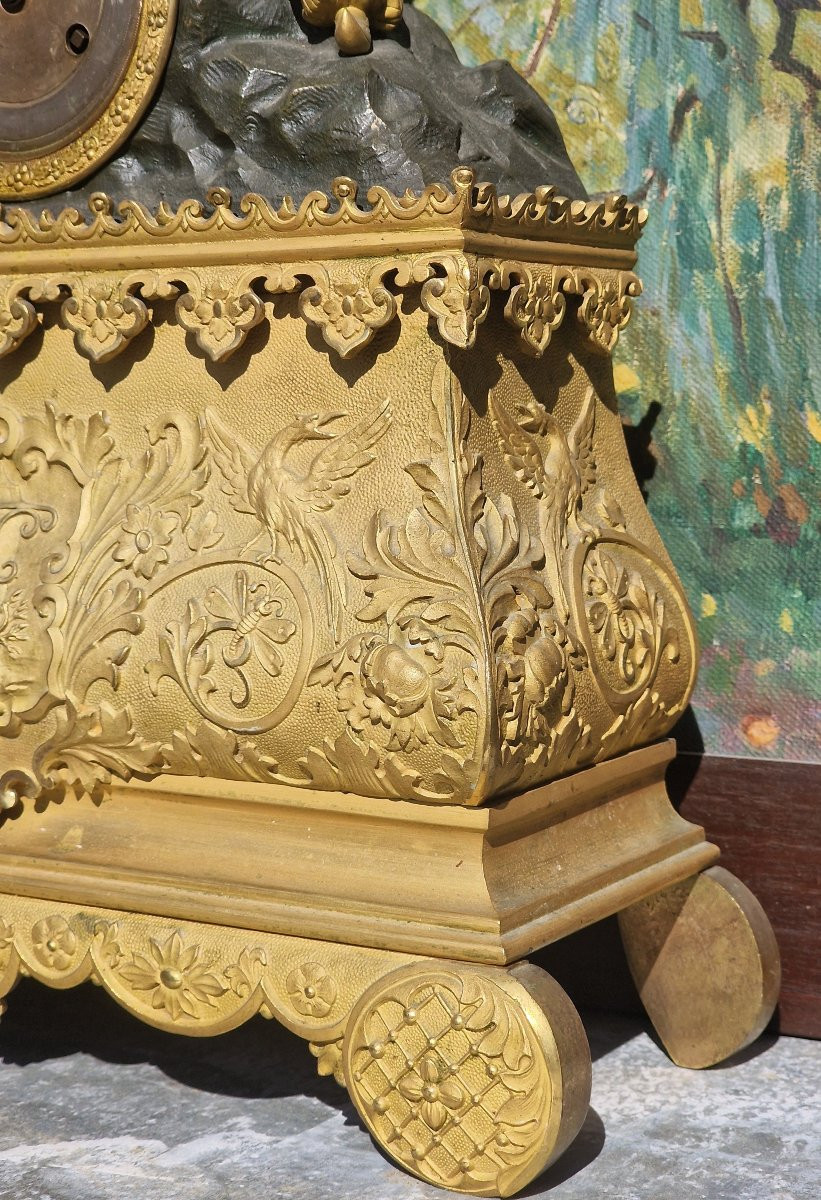 Gilt Bronze And Green Patina Charles X Period Clock With Chinese Or Oriental Couple-photo-2