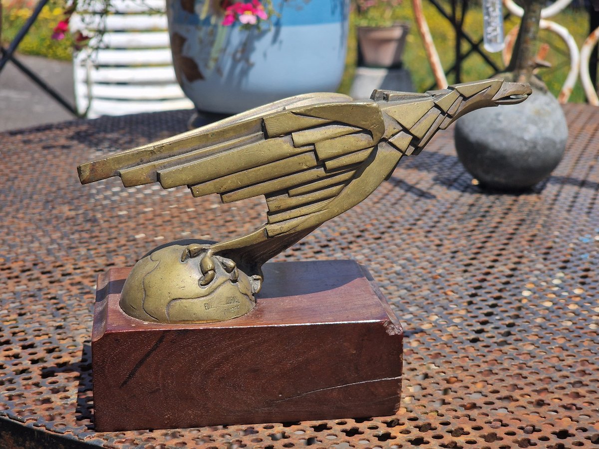 Radiator Cap Mascot By Pierre De Soete: A Soaring Eagle, Ford, In Art Deco-style Bronze -photo-4