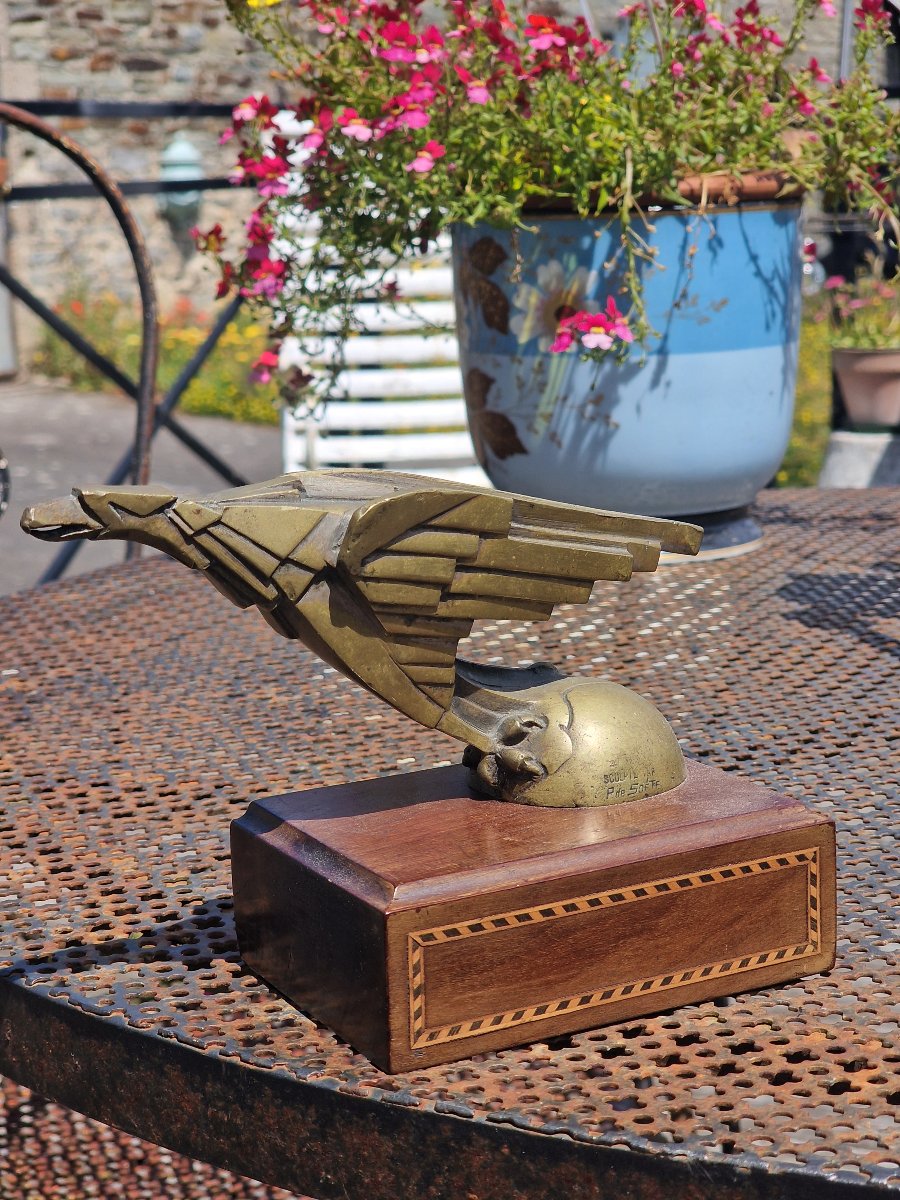 Radiator Cap Mascot By Pierre De Soete: A Soaring Eagle, Ford, In Art Deco-style Bronze -photo-1