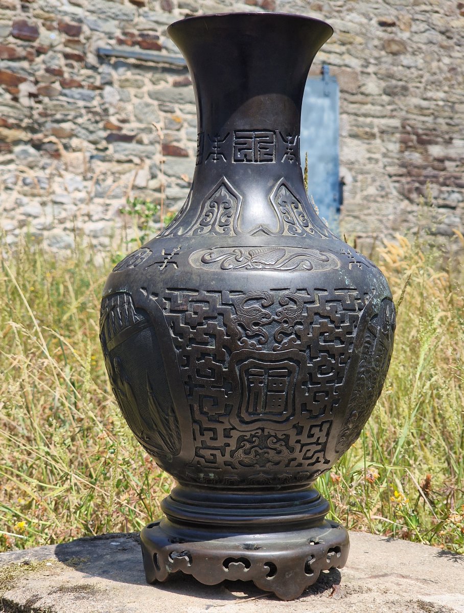 Vietnamese Bronze Baluster Vase Decorated With Scenes From Asian History, Including China-photo-2