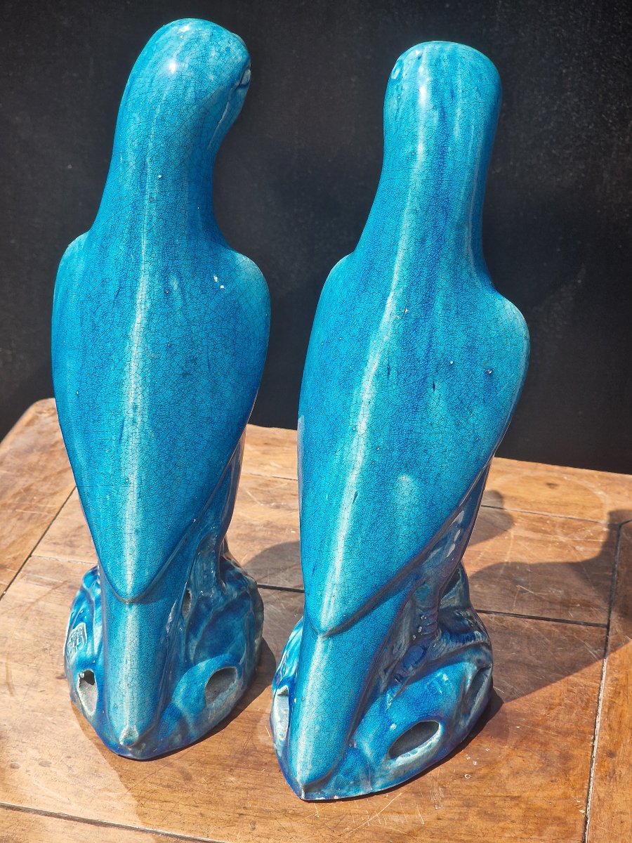 Pair Of Parrot Figurines Made Of Stoneware With A Monochrome Turquoise Glaze, Marked "china Blue"-photo-4
